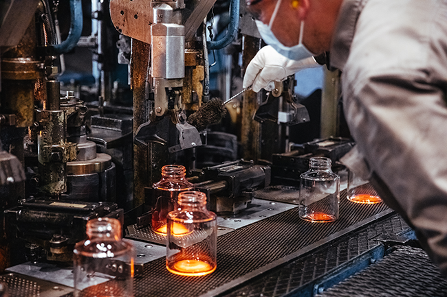 Figure 2. Automated DURAN™ glass bottle moulding at the DWK Life Sciences’ Facility Mainz, Germany